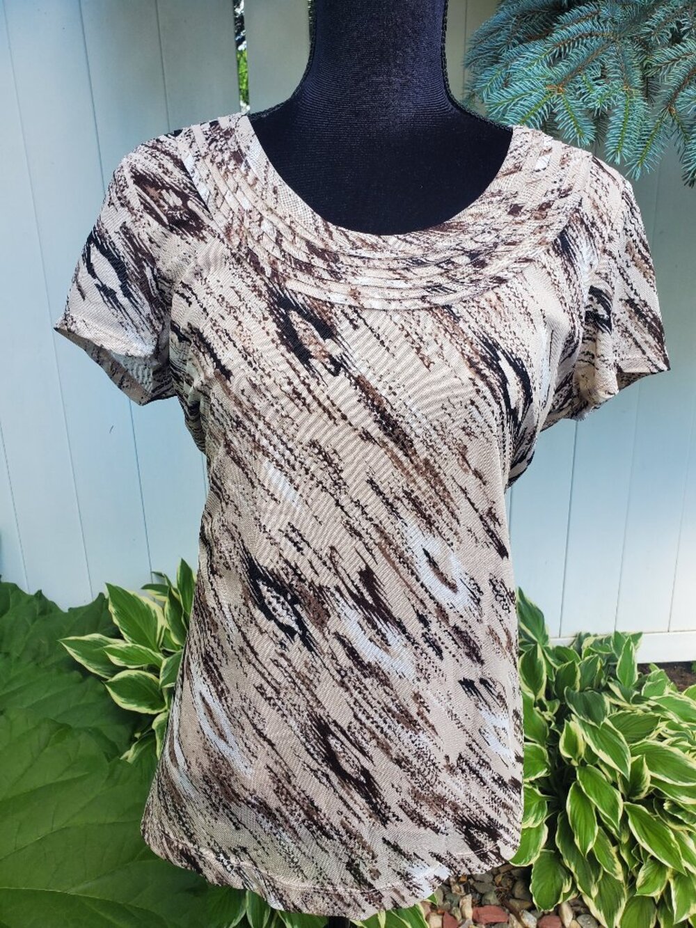 Dana Buchman Abstract Printed Top Neutral tones - Size L